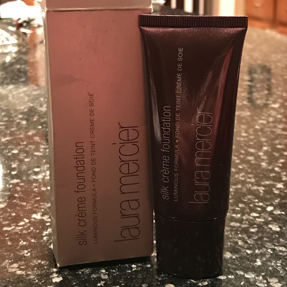 Laura Mercier Silk Crème Foundation